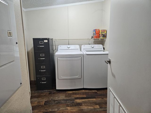 3815 Oak Meadow Street, Granbury, TX 76048