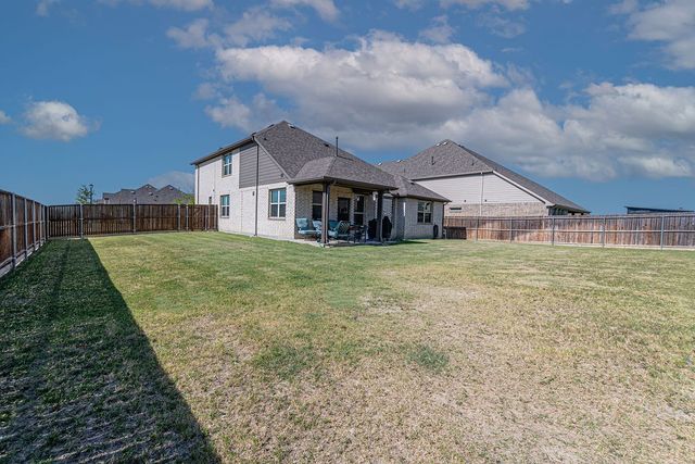 102 Highedge Drive, Fate, TX 75087