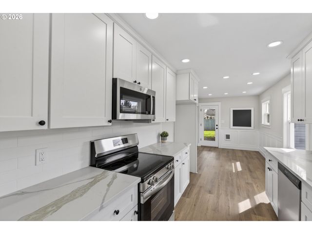 520 24TH Ave, Longview, WA 98632