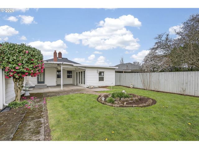 520 24TH Ave, Longview, WA 98632