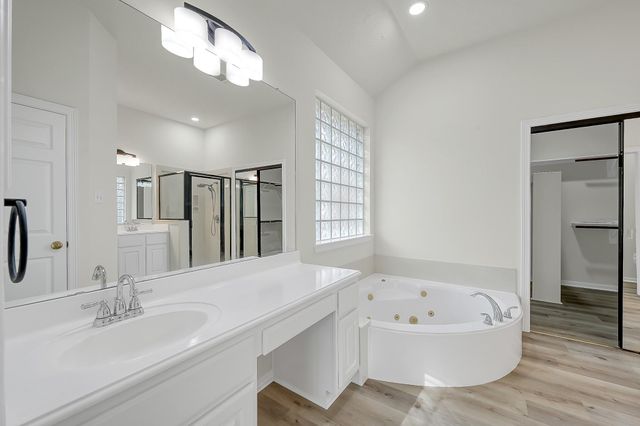 53 N Peaceful Canyon Circle, The Woodlands, TX 77381