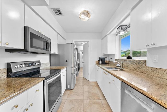 1257 NW 5th Street, Boca Raton, FL 33486