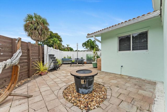 1257 NW 5th Street, Boca Raton, FL 33486