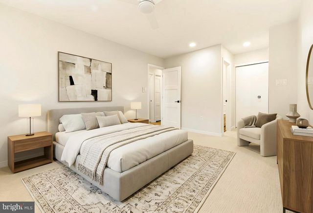 102 KINGS CROFT, Cherry Hill, NJ 08034