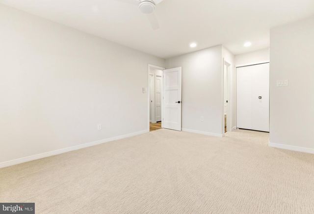 102 KINGS CROFT, Cherry Hill, NJ 08034