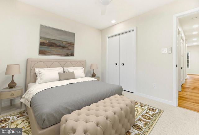 102 KINGS CROFT, Cherry Hill, NJ 08034