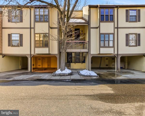 102 KINGS CROFT, Cherry Hill, NJ 08034