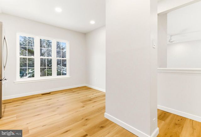 102 KINGS CROFT, Cherry Hill, NJ 08034