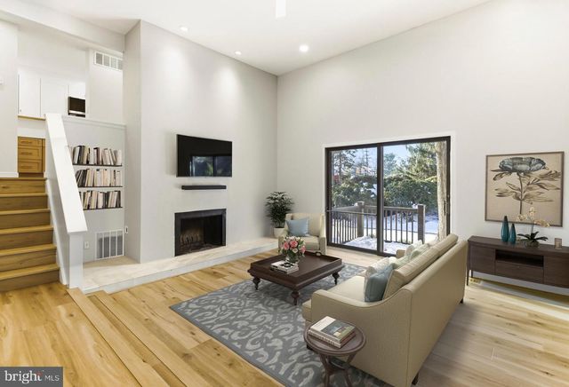 102 KINGS CROFT, Cherry Hill, NJ 08034