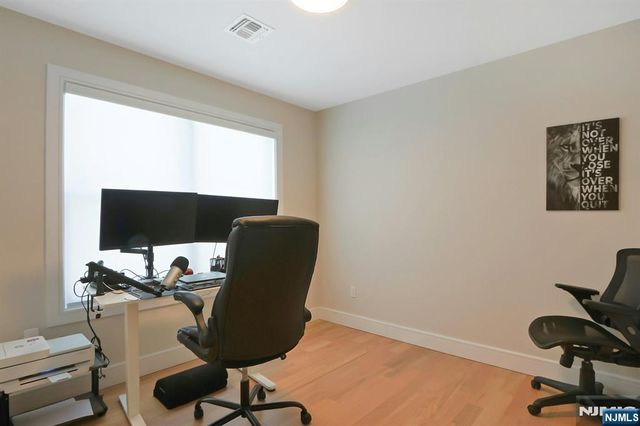 676 Ridgewood Road, Oradell, NJ 07649