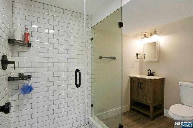 676 Ridgewood Road, Oradell, NJ 07649