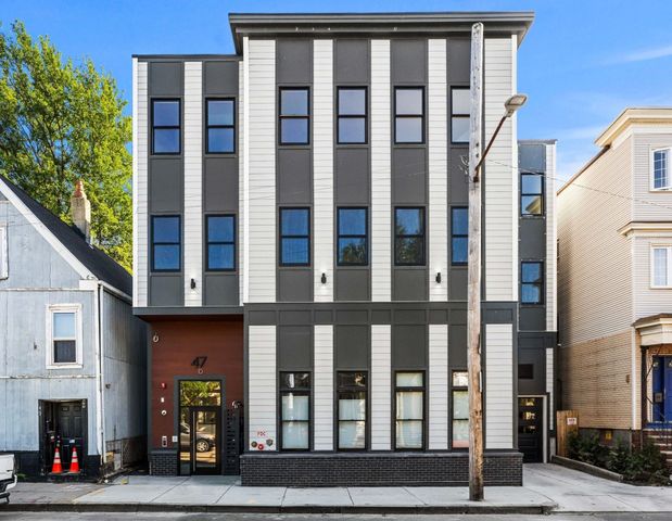 47 Condor St 202, Boston, MA 02128
