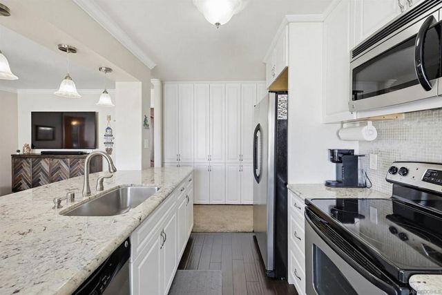 1235 Parker Place 2H, San Diego, CA 92109