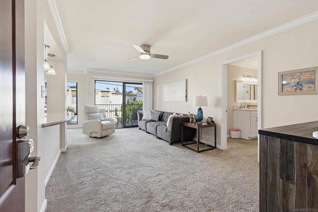 1235 Parker Place 2H, San Diego, CA 92109