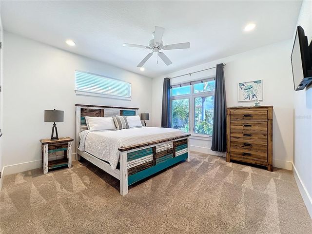 1204 DERBY LANE, Sarasota, FL 34242