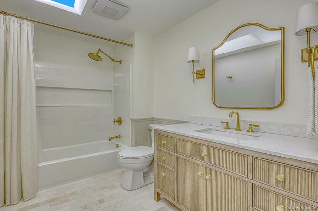 4 Kings Gate Road, Suffern, NY 10901