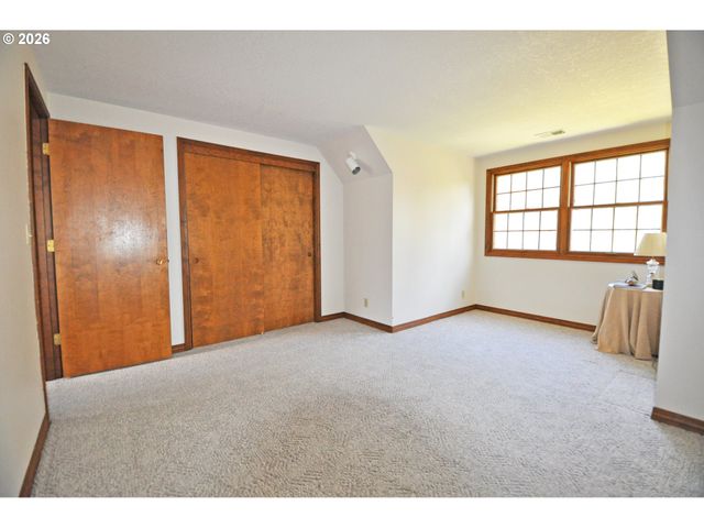 15207 S FORSYTHE Rd, Oregon City, OR 97045