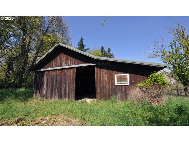 15207 S FORSYTHE Rd, Oregon City, OR 97045
