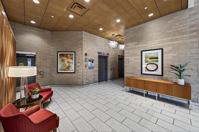 121 Washington Avenue S 1010, Minneapolis, MN 55401