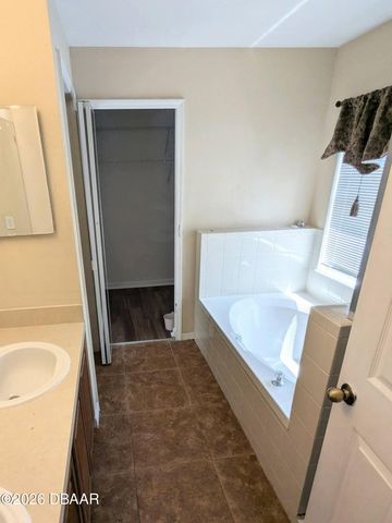 2887 Doe Run Trail, Orange City, FL 32763