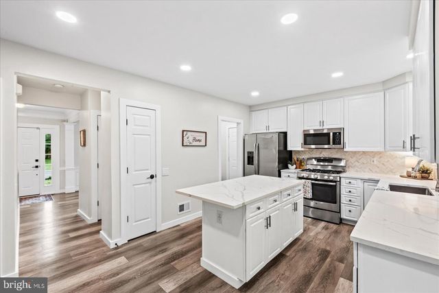 15000 SLIPPERY ELM CT, Woodbridge, VA 22193
