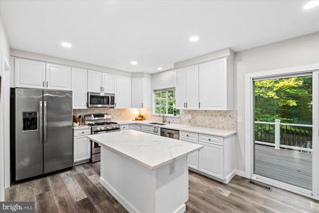 15000 SLIPPERY ELM CT, Woodbridge, VA 22193
