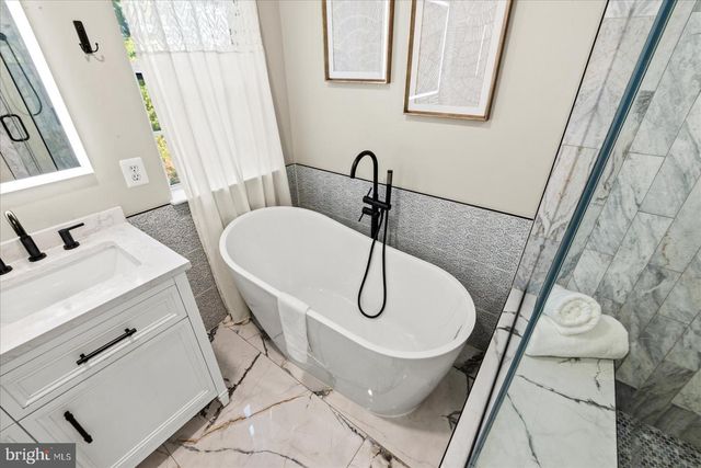 15000 SLIPPERY ELM CT, Woodbridge, VA 22193