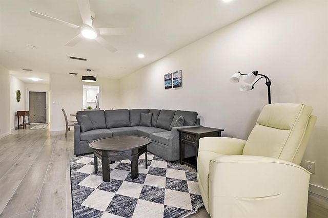 300 Intracoastal Place 203, Jupiter, FL 33469