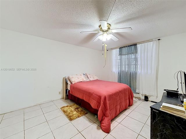 3000 NW 48th Ter 126, Lauderdale Lakes, FL 33313