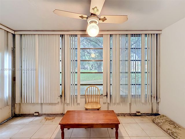 3000 NW 48th Ter 126, Lauderdale Lakes, FL 33313