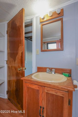 1145 S Parker Road, Holly Ridge, NC 28445