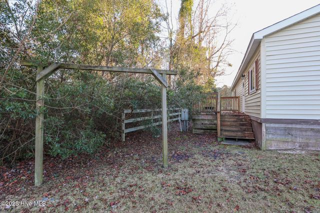 1145 S Parker Road, Holly Ridge, NC 28445