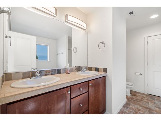 4116 N 3RD Cir, Ridgefield, WA 98642