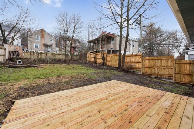 1131 Irwin Street, Aliquippa, PA 15001