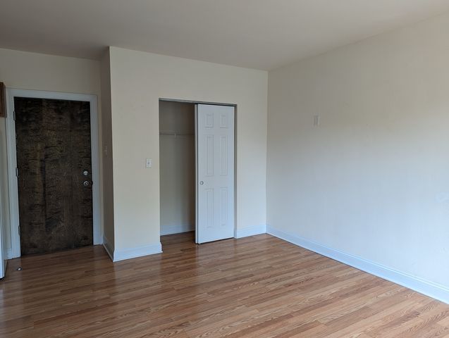 2600 N Kimball Avenue 205, Chicago, IL 60647