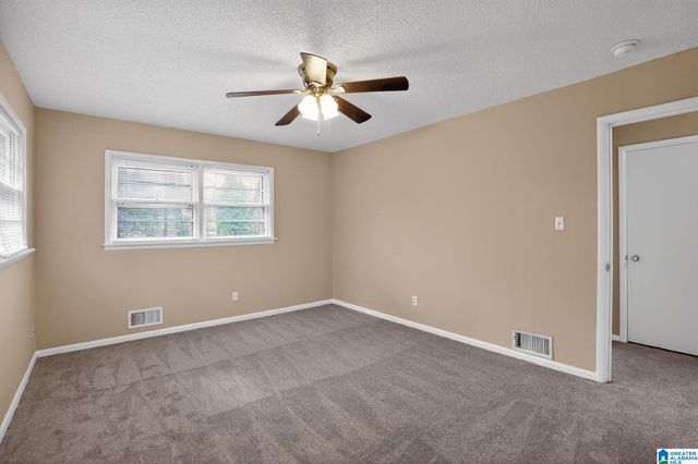 2633 1ST STREET NE, Center Point, AL 35215