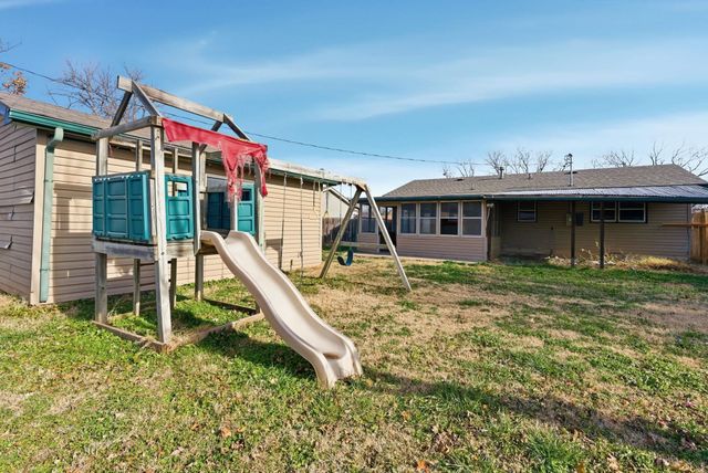 3043 S Custer Ave, Wichita, KS 67217