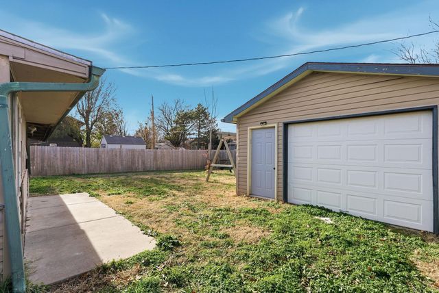 3043 S Custer Ave, Wichita, KS 67217