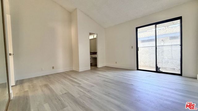 31 Eastern Avenue 4, Pasadena, CA 91107