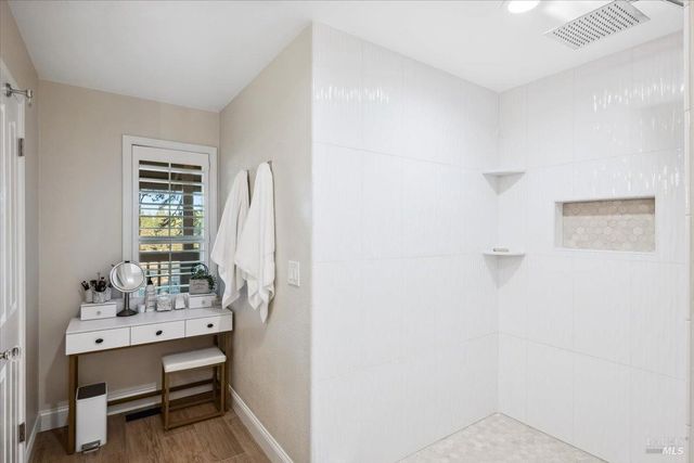 5701 Ridgewood Rd, Willits, CA 95490