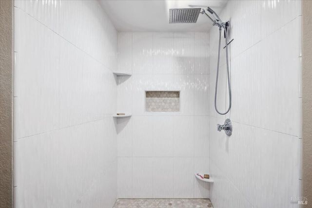 5701 Ridgewood Rd, Willits, CA 95490