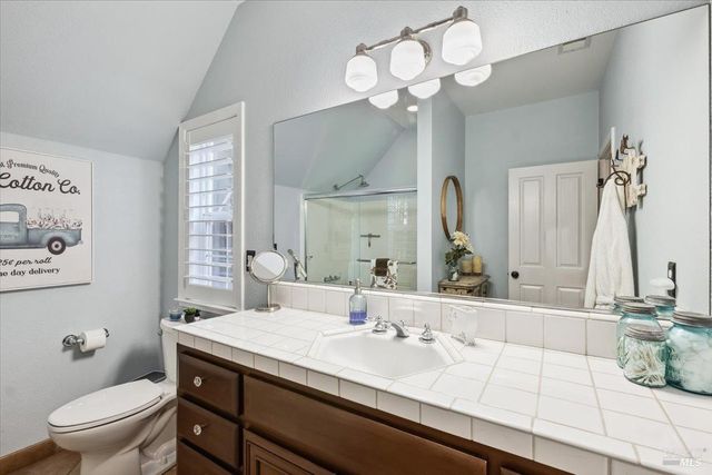 5701 Ridgewood Rd, Willits, CA 95490