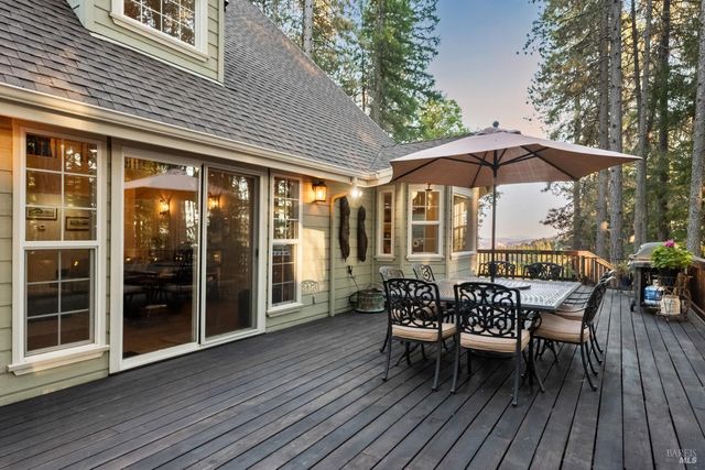 5701 Ridgewood Rd, Willits, CA 95490