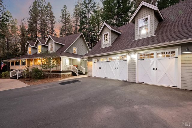 5701 Ridgewood Rd, Willits, CA 95490