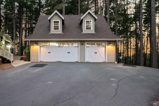 5701 Ridgewood Rd, Willits, CA 95490