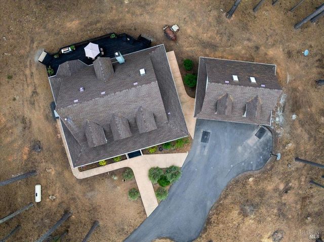 5701 Ridgewood Rd, Willits, CA 95490