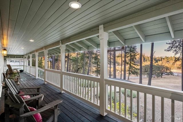 5701 Ridgewood Rd, Willits, CA 95490