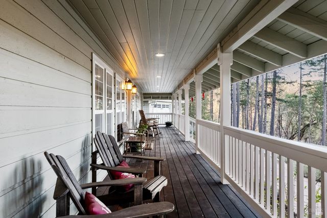 5701 Ridgewood Rd, Willits, CA 95490