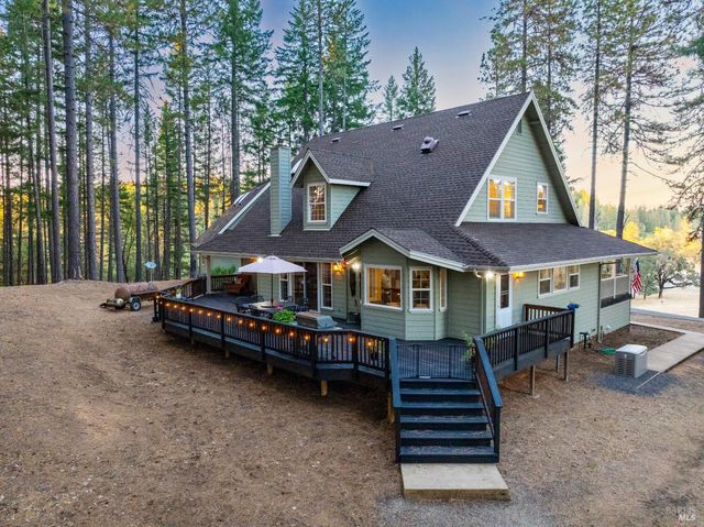 5701 Ridgewood Rd, Willits, CA 95490