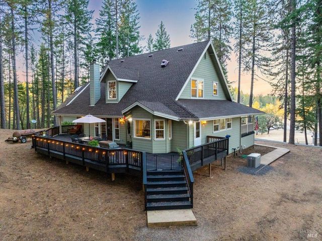 5701 Ridgewood Rd, Willits, CA 95490